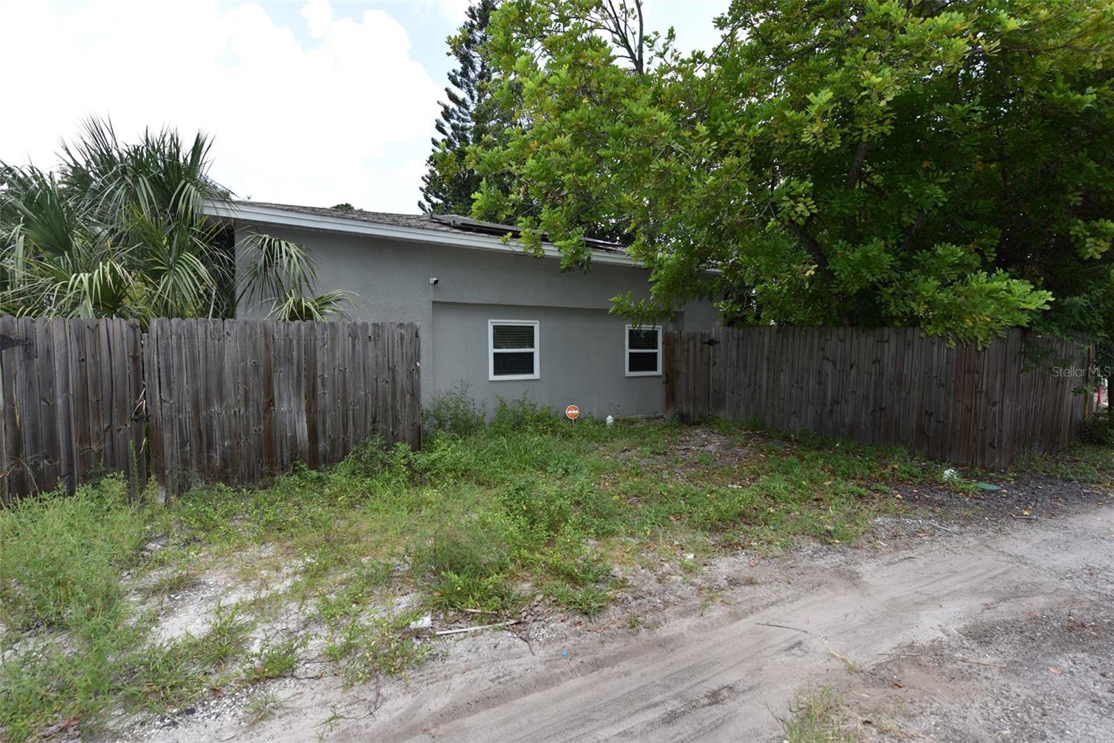 4642 10th Ave S, St Petersburg, FL 33711