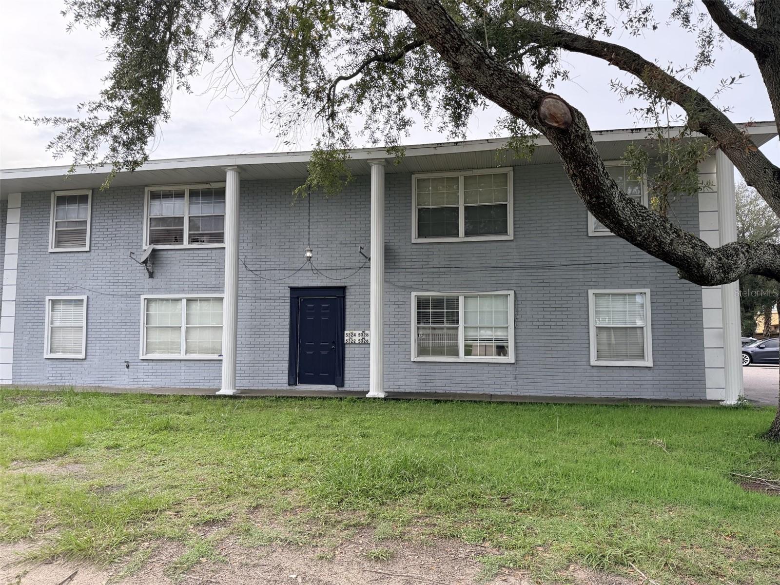 5328 Whiteway Dr, Temple Terrace, FL 33617
