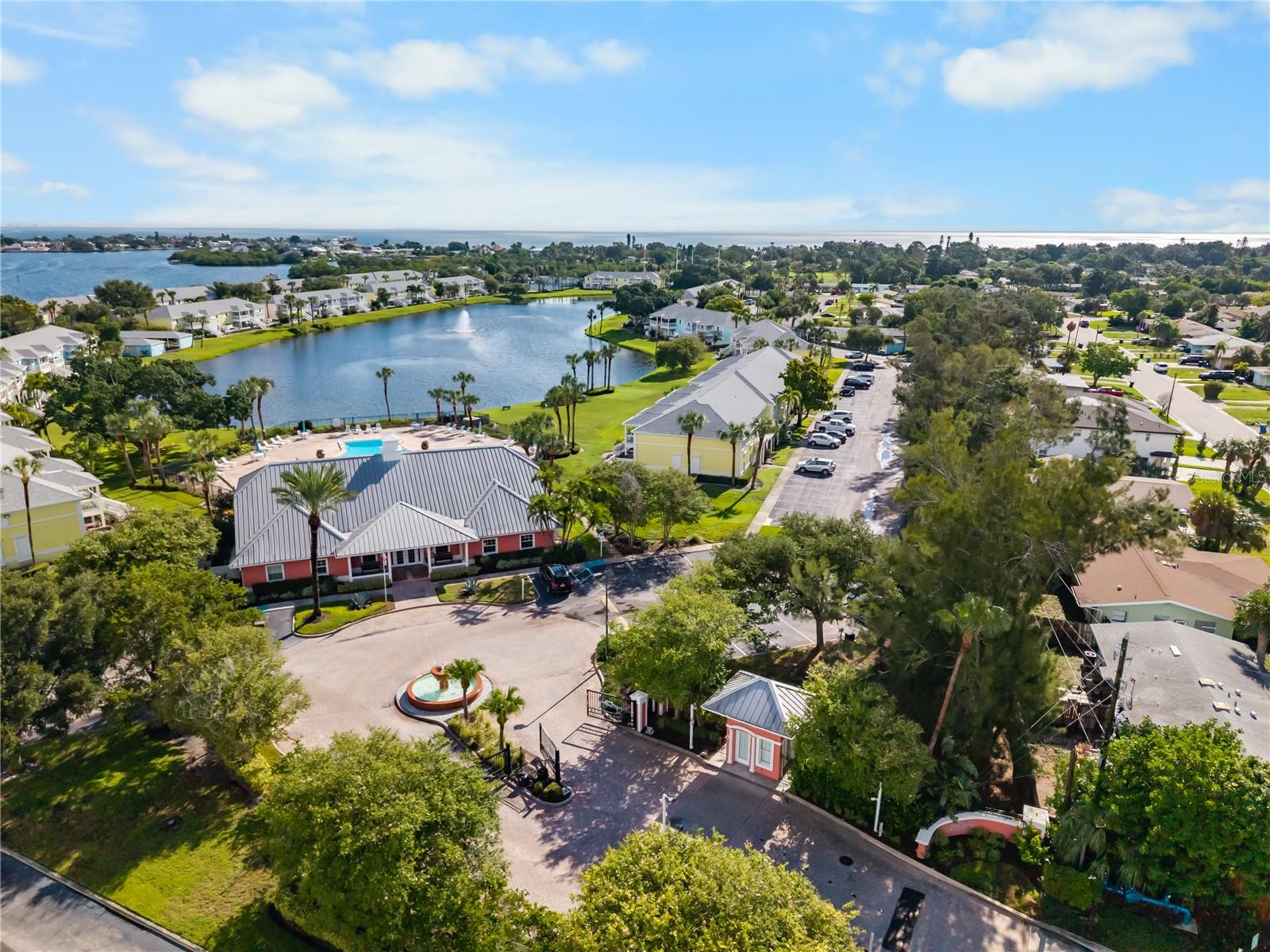 111 Seahorse Dr SE #A, St Petersburg, FL 33705