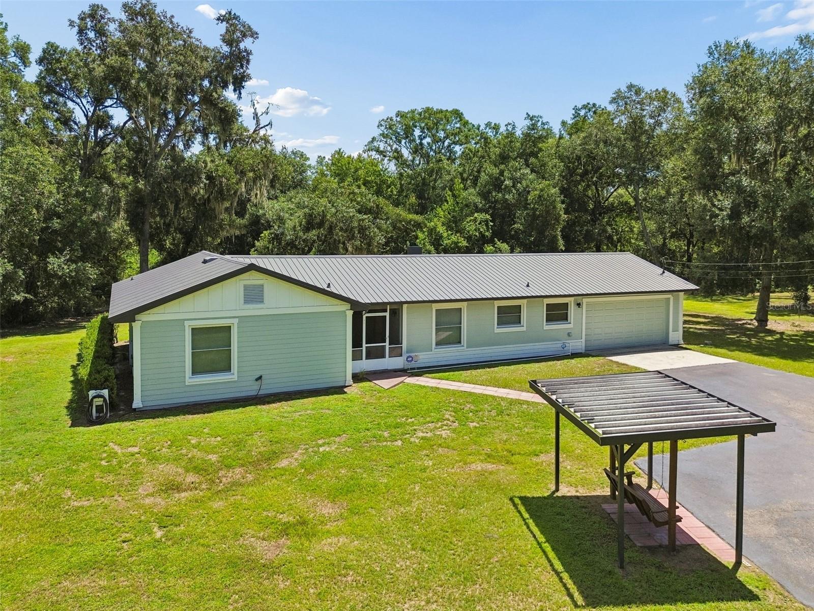 2321 Wooten Rd, Dover, FL 33527