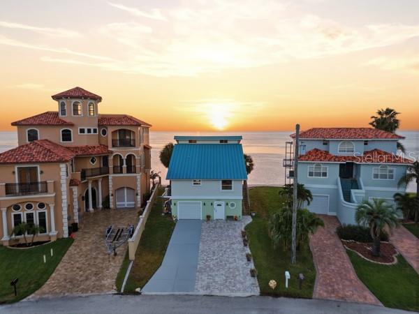 6421 Driftwood Dr, Hudson, FL 34667