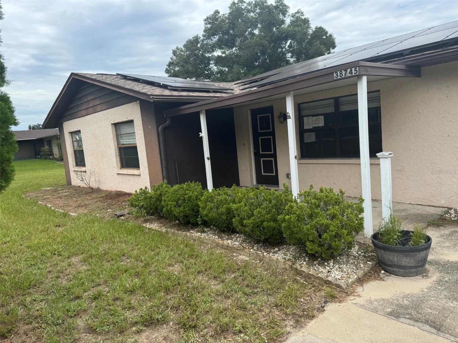 38745 Cambridge Dr, Zephyrhills, FL 33540