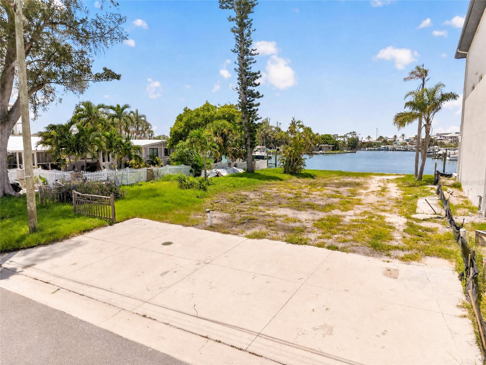 331 Boca Ciega Dr, Madeira Beach, FL 33708