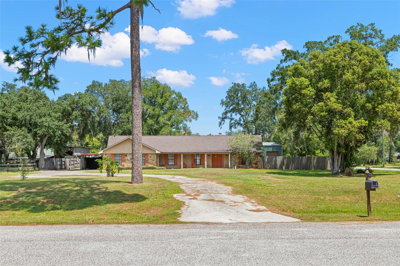 27907 Quail View Ln, Wesley Chapel, FL 33544