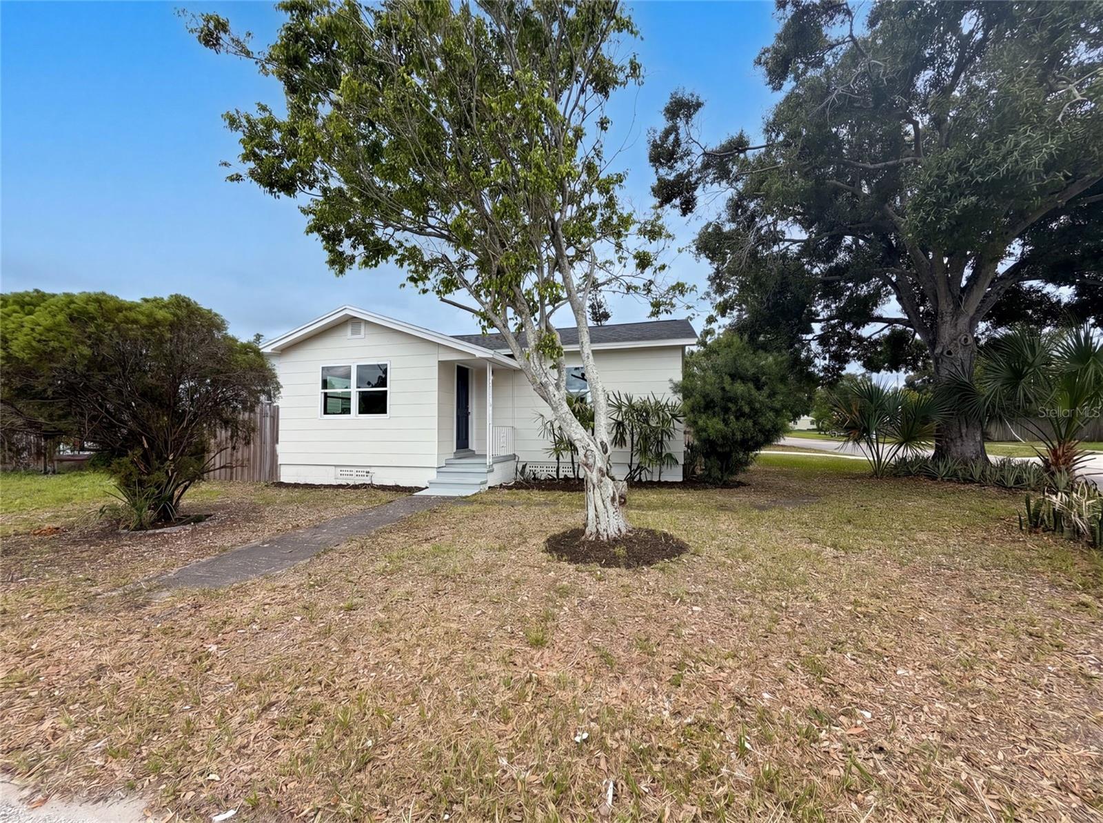 2596 38th Ave N, St Petersburg, FL 33713
