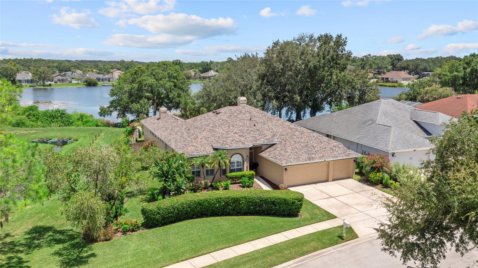 3952 Chaucer Way, Land O Lakes, FL 34639
