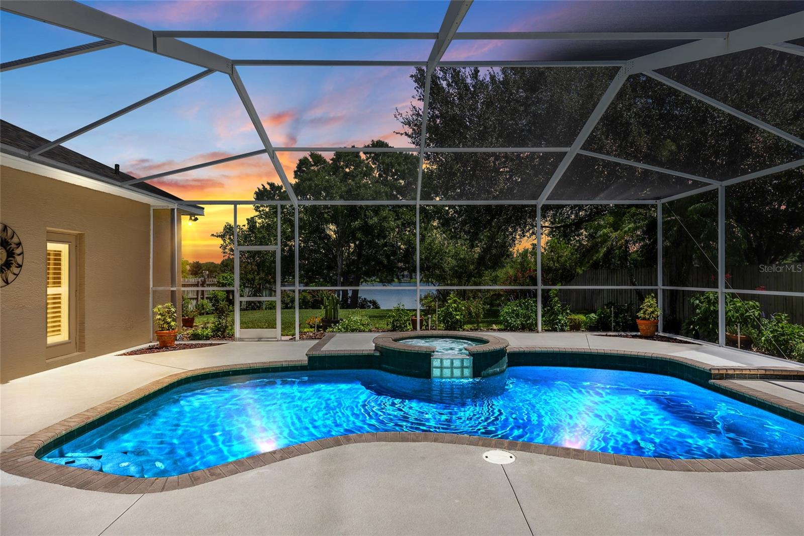 3952 Chaucer Way, Land O Lakes, FL 34639