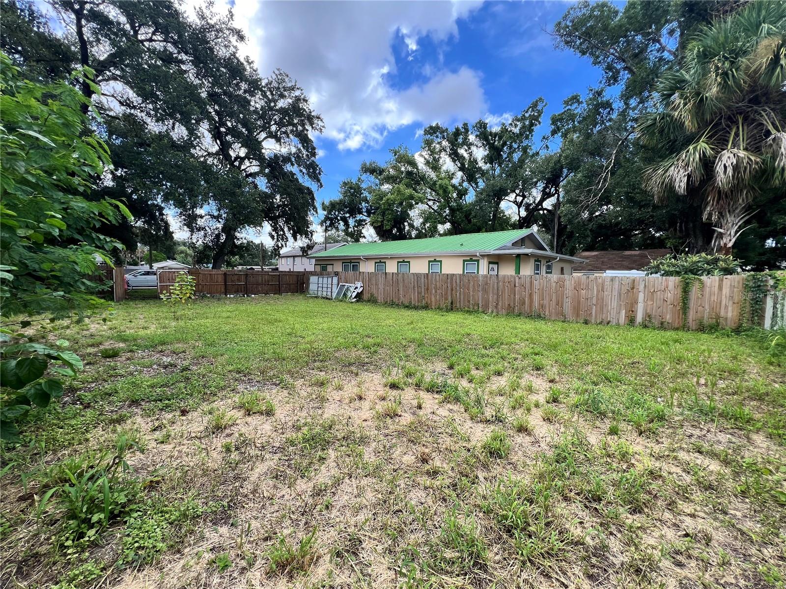 8508 N 9th St, Tampa, FL 33604
