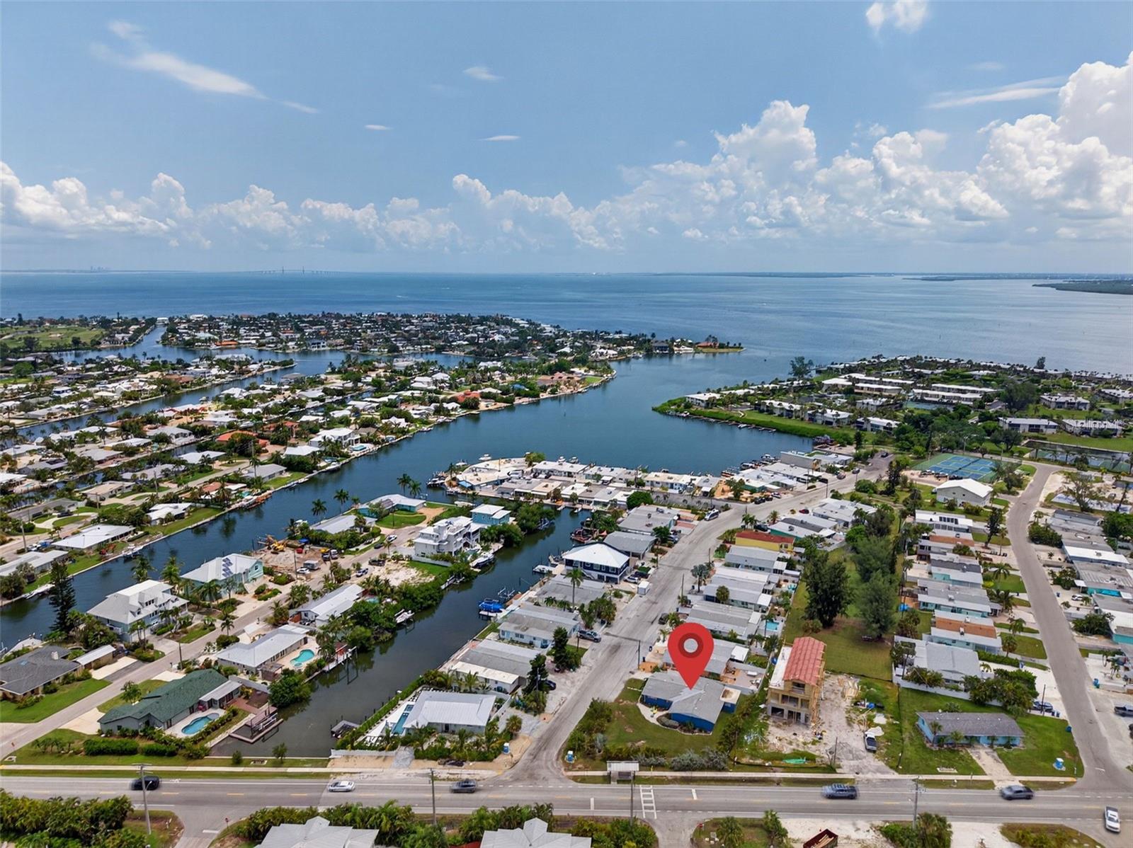 401 63rd St, Holmes Beach, FL 34217