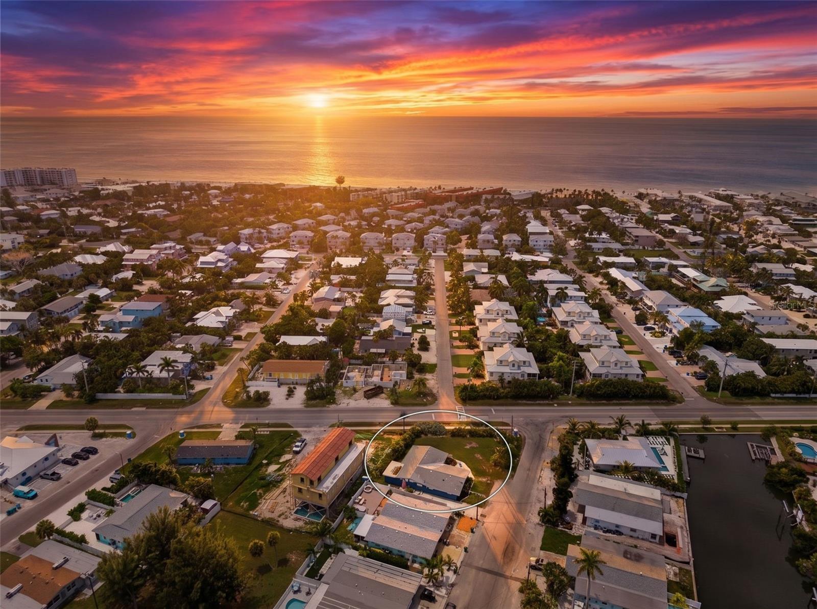 401 63rd St, Holmes Beach, FL 34217