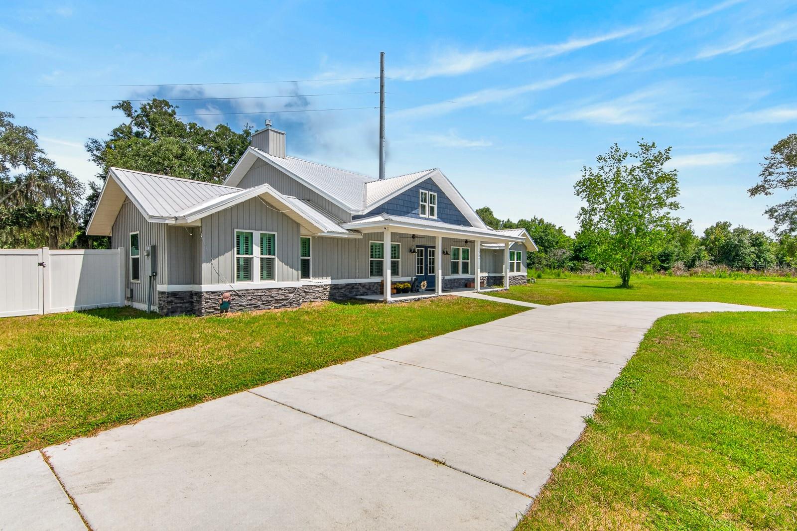 10704 Tami Trl, Hudson, FL 34669