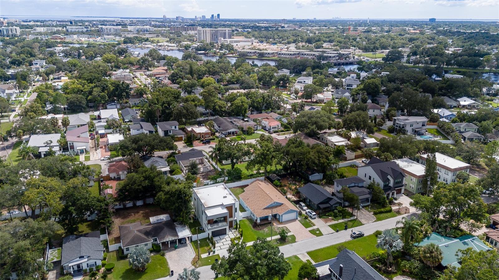 912 W West St, Tampa, FL 33602