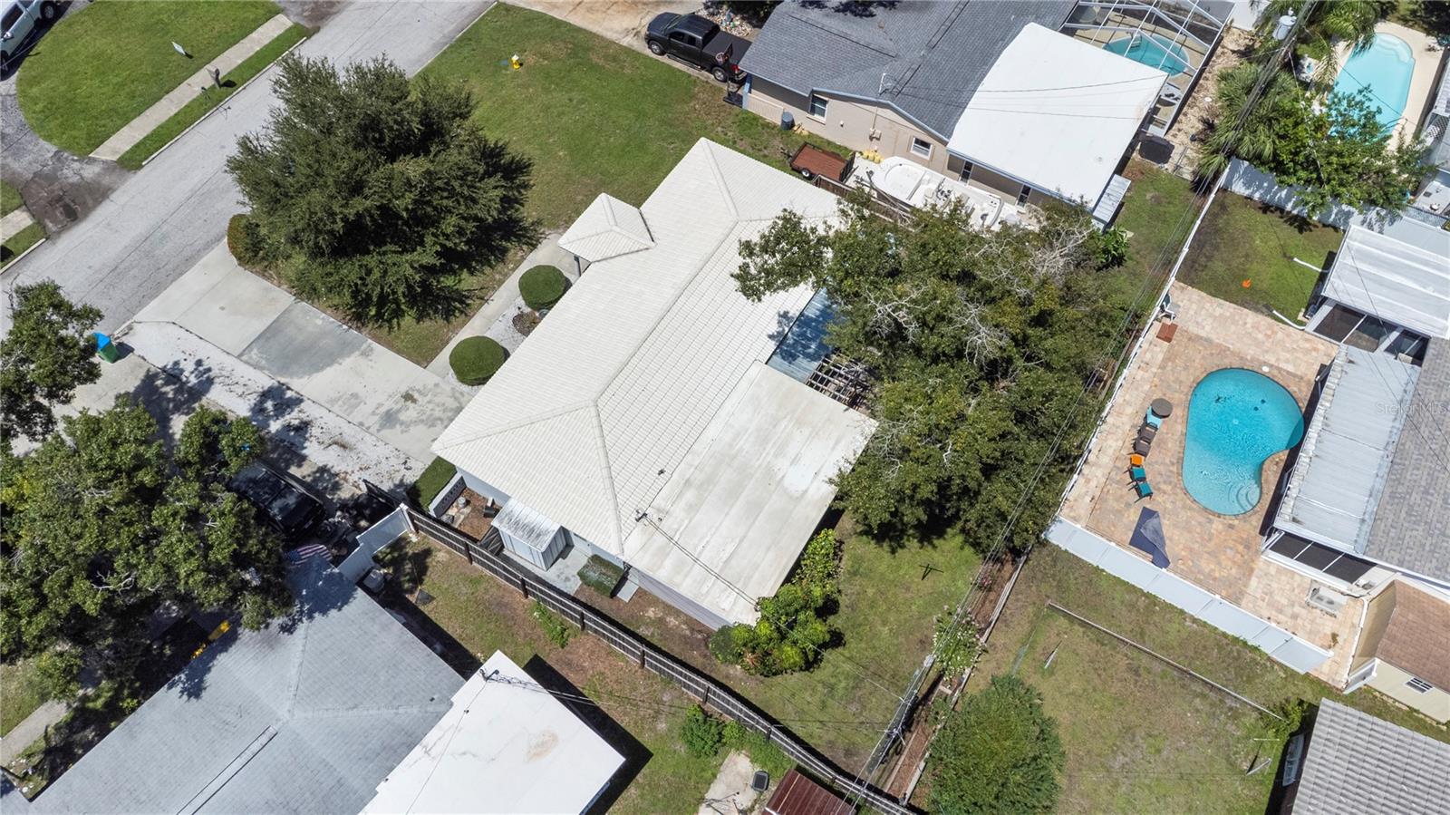 5920 49th Ave N, Kenneth City, FL 33709
