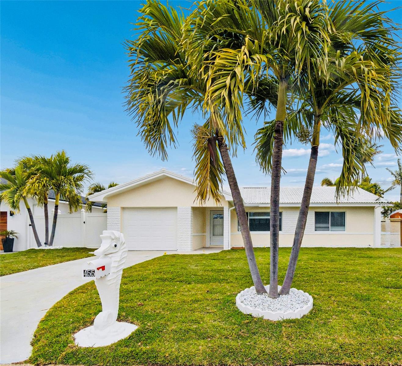455 81st Ave, St Pete Beach, FL 33706