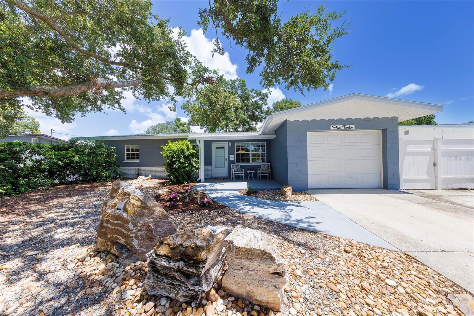 512 61st St S, St Petersburg, FL 33707