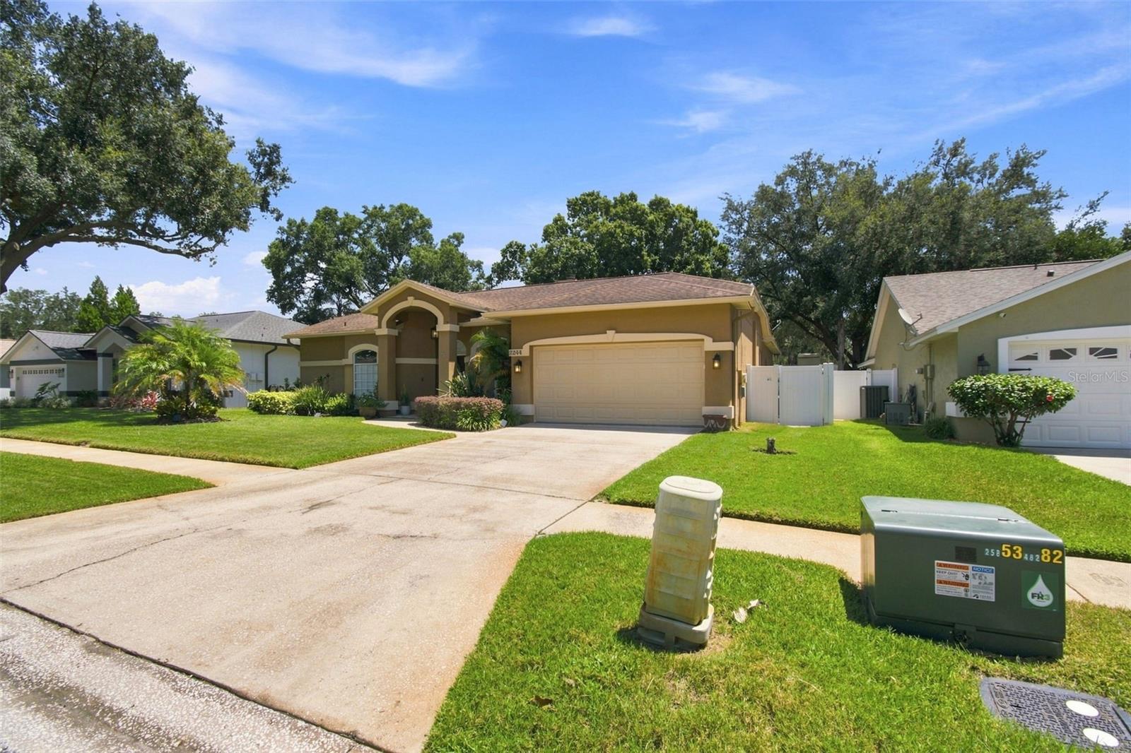 2244 Groveland Dr, Lutz, FL 33549
