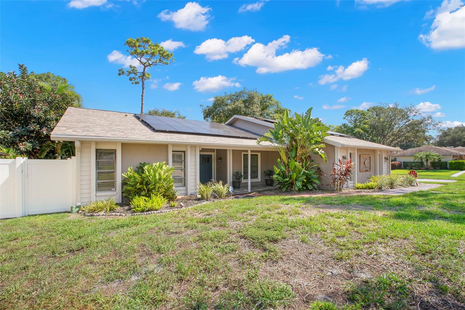 1419 Indian Trl S, Palm Harbor, FL 34683