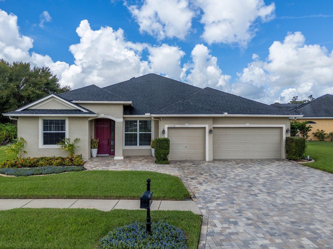 21228 Marsh Hawk Dr, Land O Lakes, FL 34638