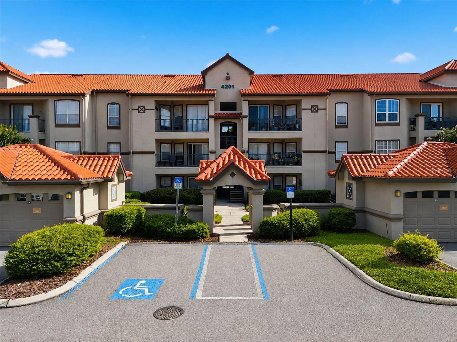 4201 Woodstorks Walk Way #3210, Lutz, FL 33558