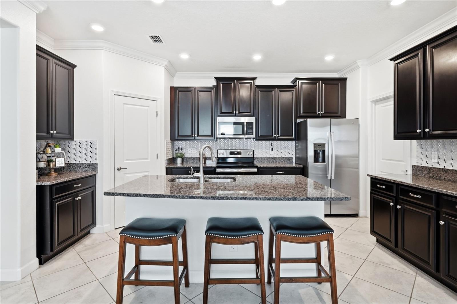 11706 Sunburst Marble Rd, Riverview, FL 33579
