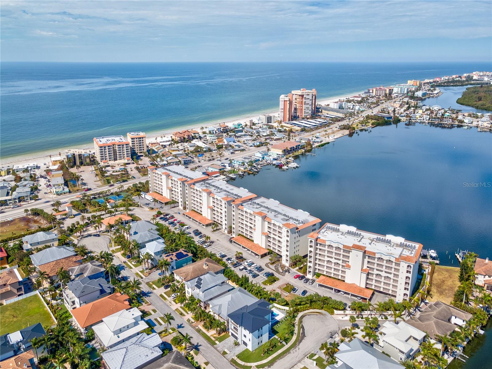 116 Wimbledon Ct, Redington Shores, FL 33708