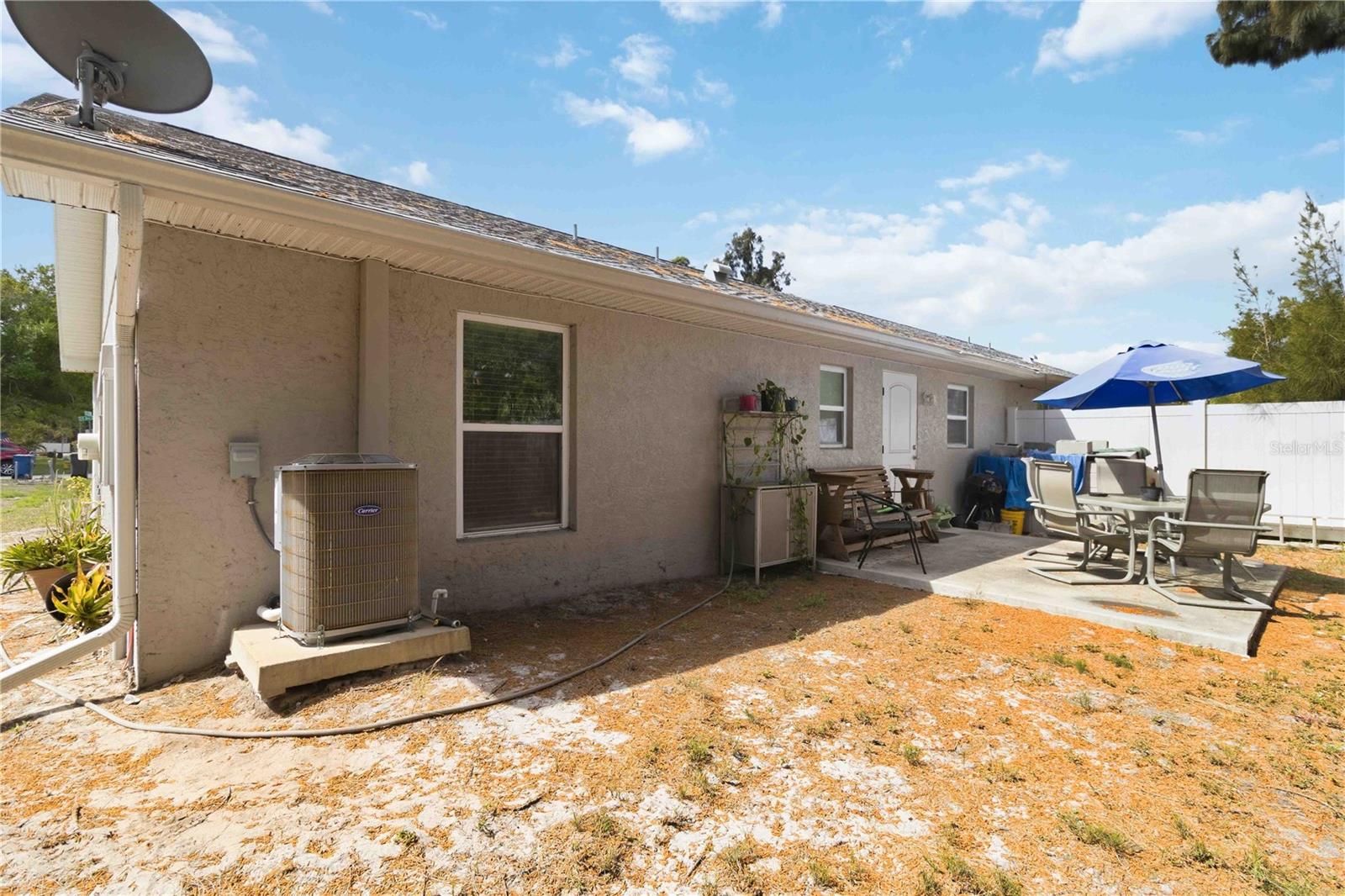 2311 54th Avenue Dr W, Bradenton, FL 34207