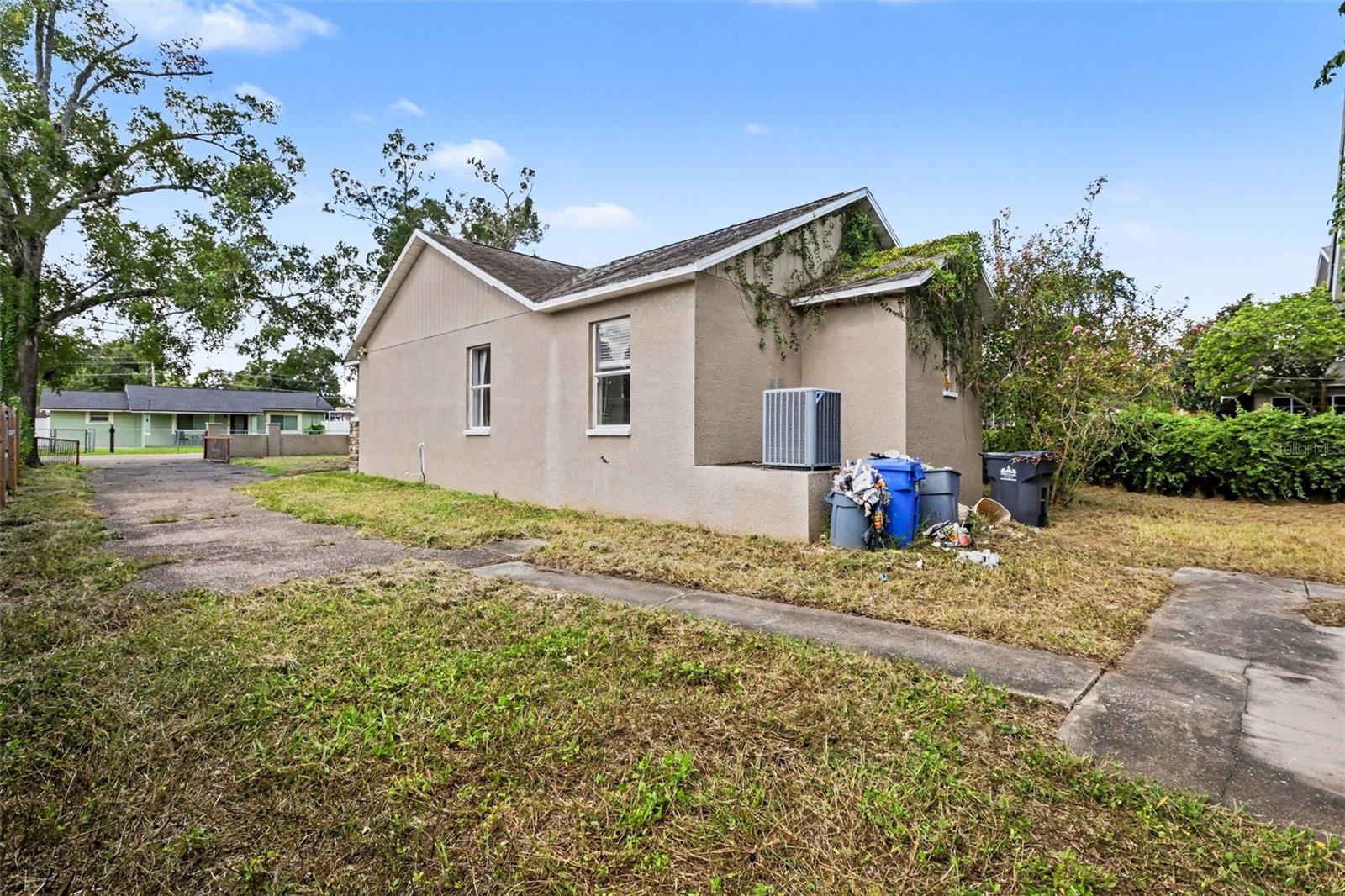 2603 W Henry Ave, Tampa, FL 33614