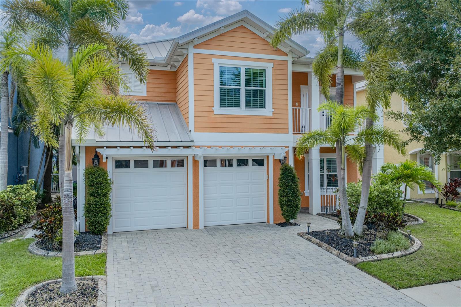 6411 Grenada Island Ave, Apollo Beach, FL 33572