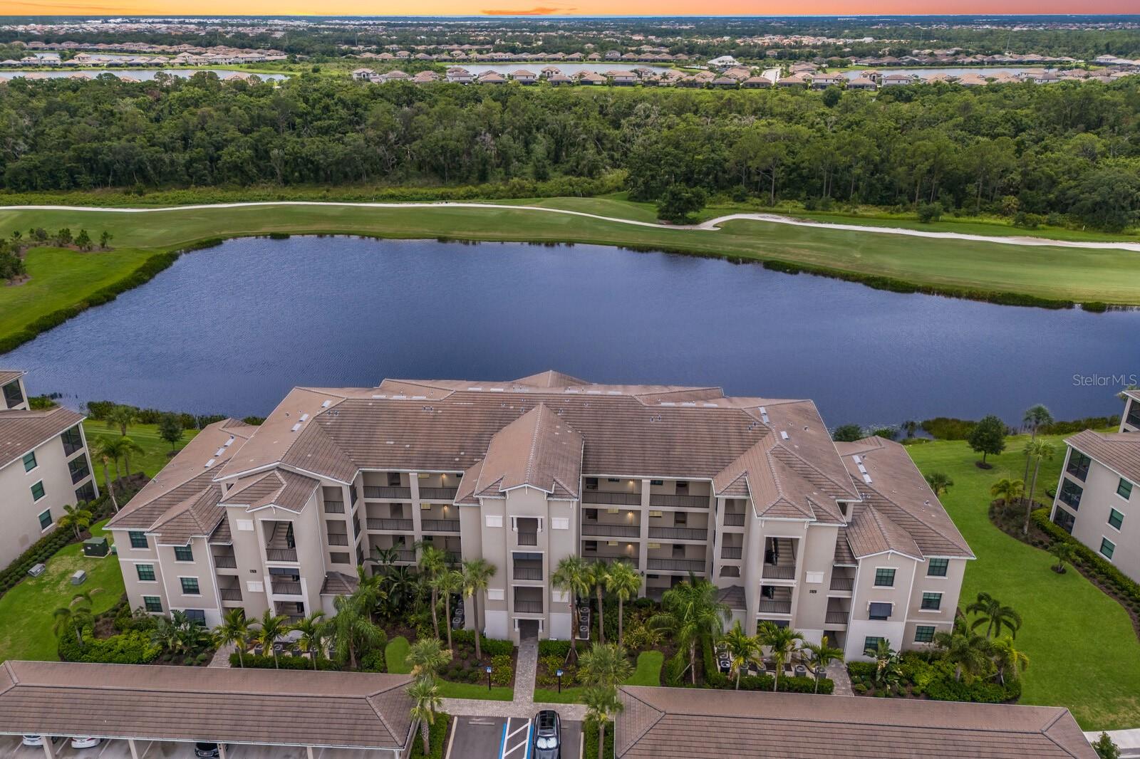 17626 Gawthrop Dr #106, Bradenton, FL 34211
