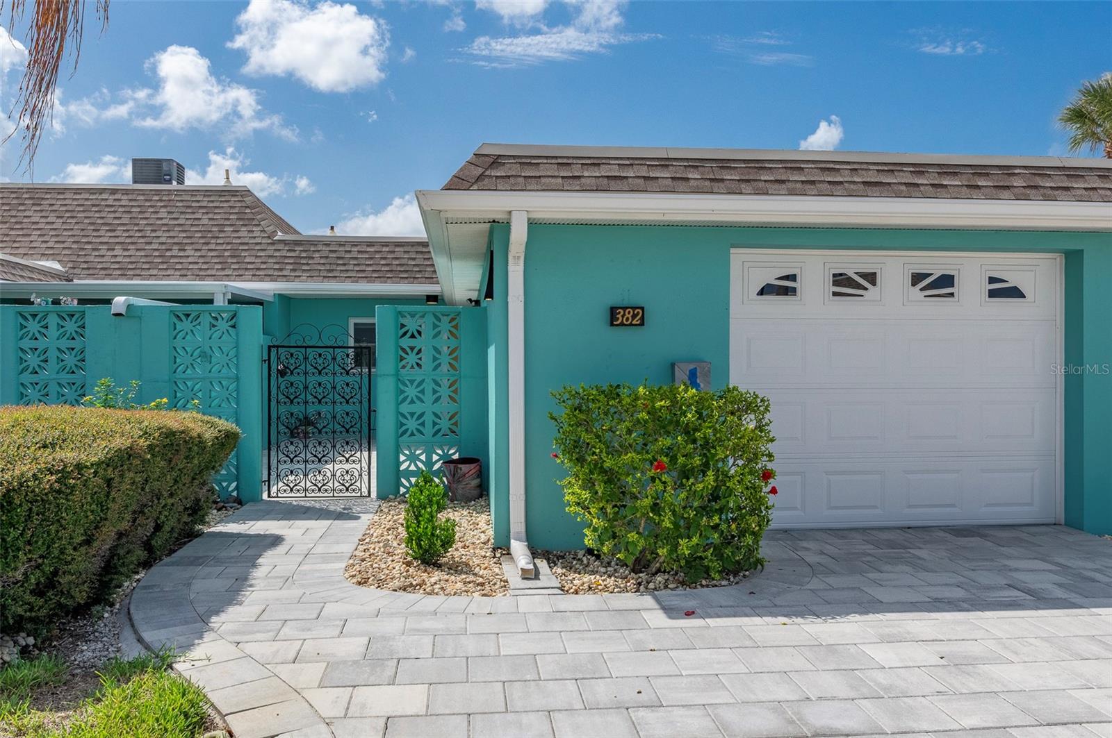 382 Boca Ciega Point Blvd S, St Petersburg, FL 33708
