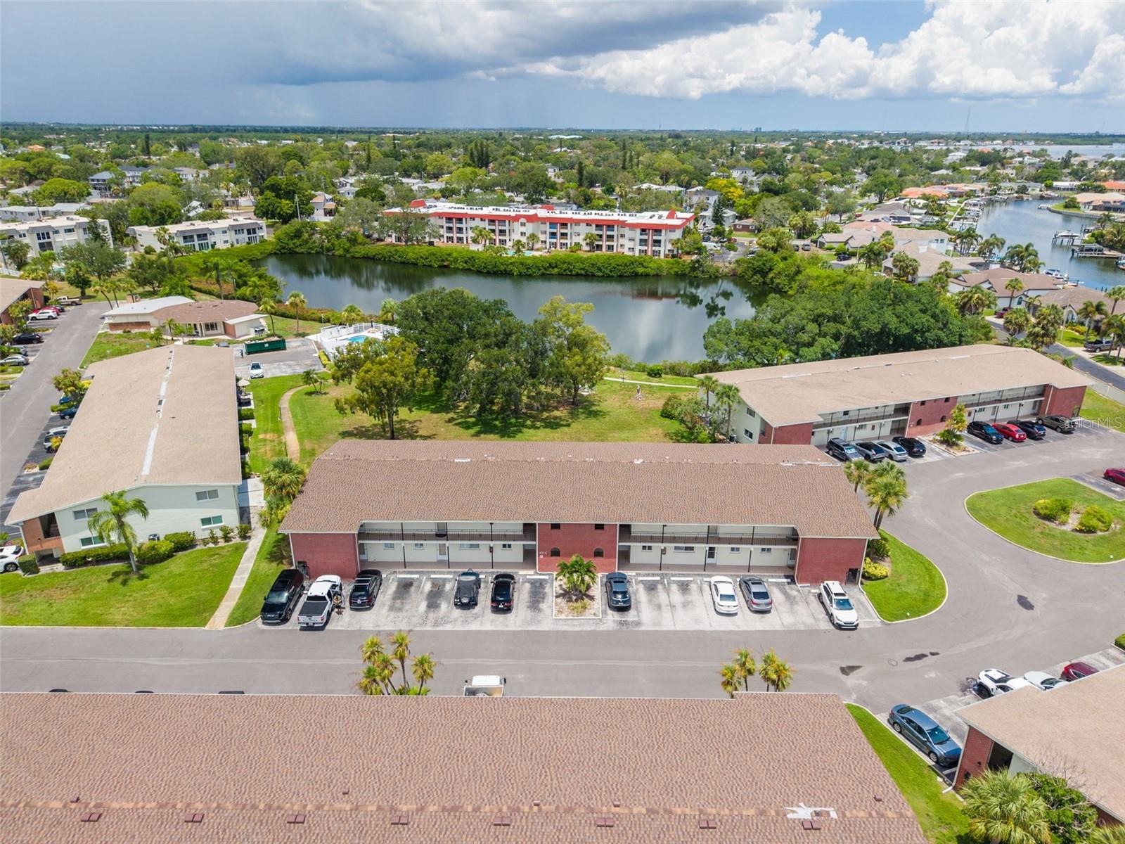 4550 Overlook Dr NE #152, St Petersburg, FL 33703