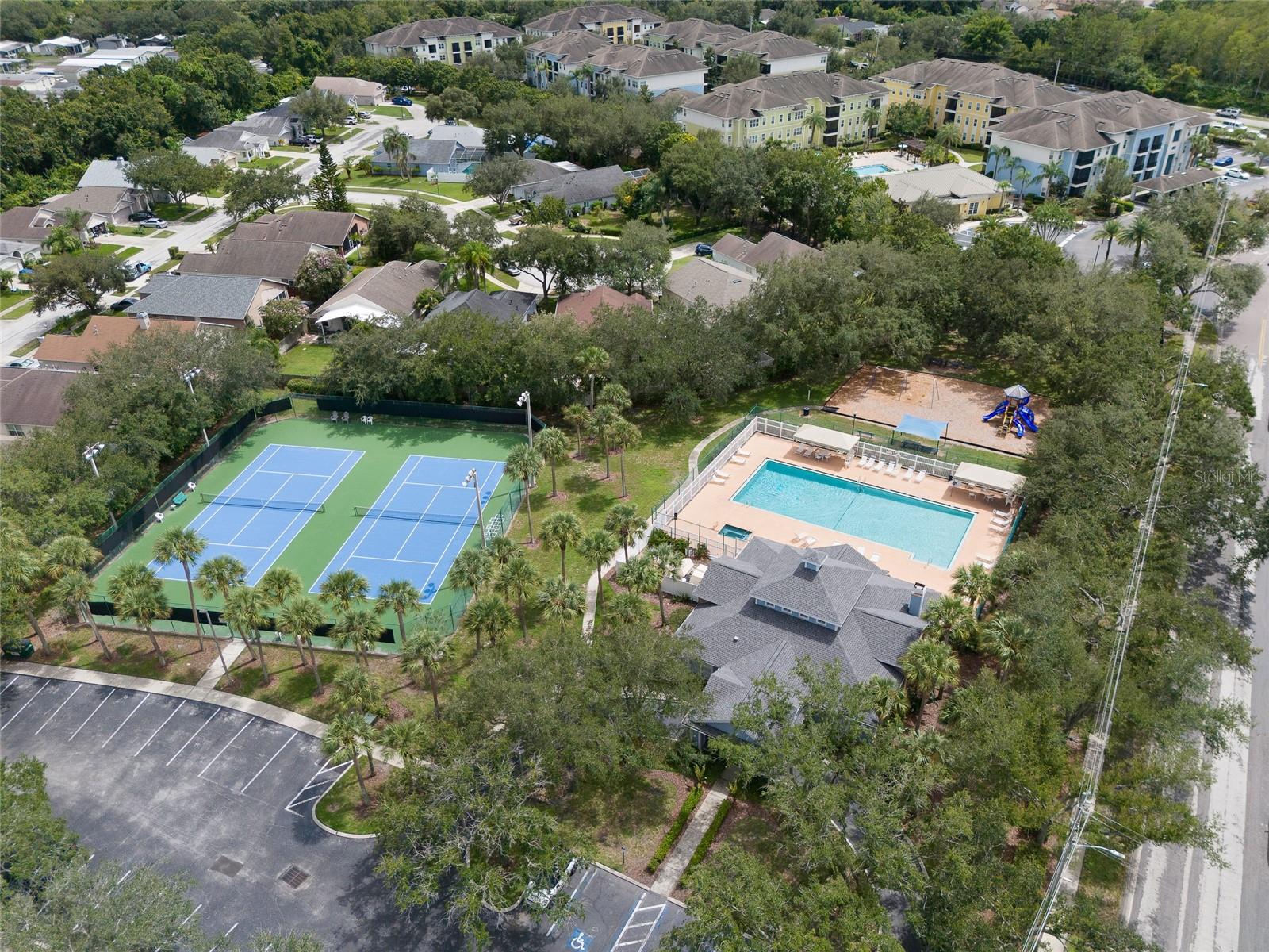9720 Fredericksburg Rd, Tampa, FL 33635