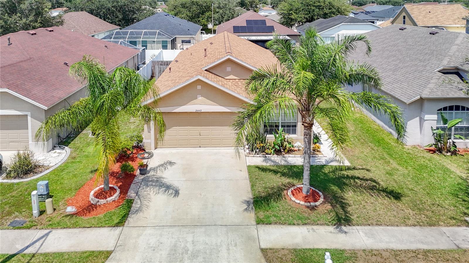 24443 Summer Wind Ct, Lutz, FL 33559