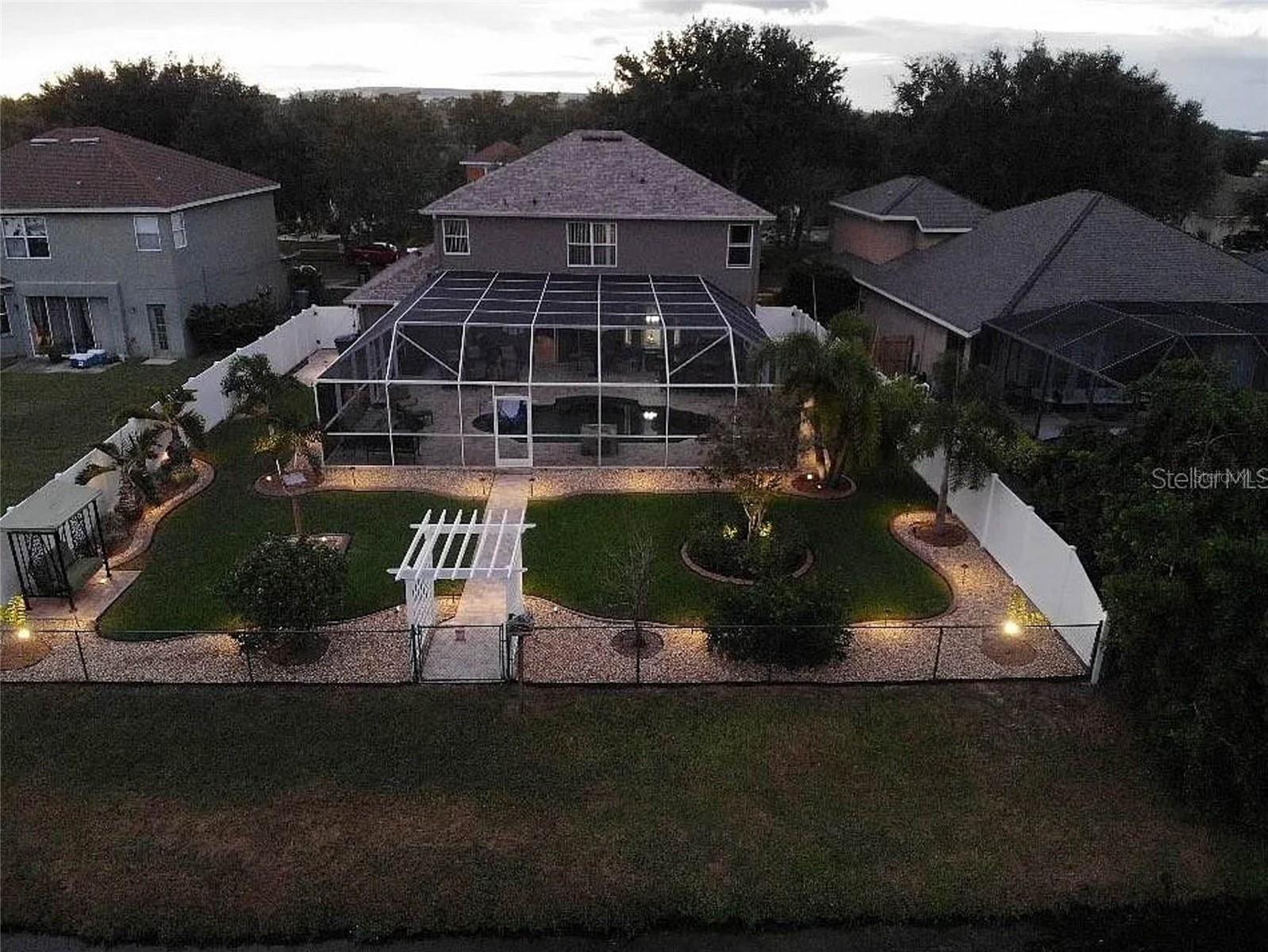 9046 Pinebreeze Dr, Riverview, FL 33578