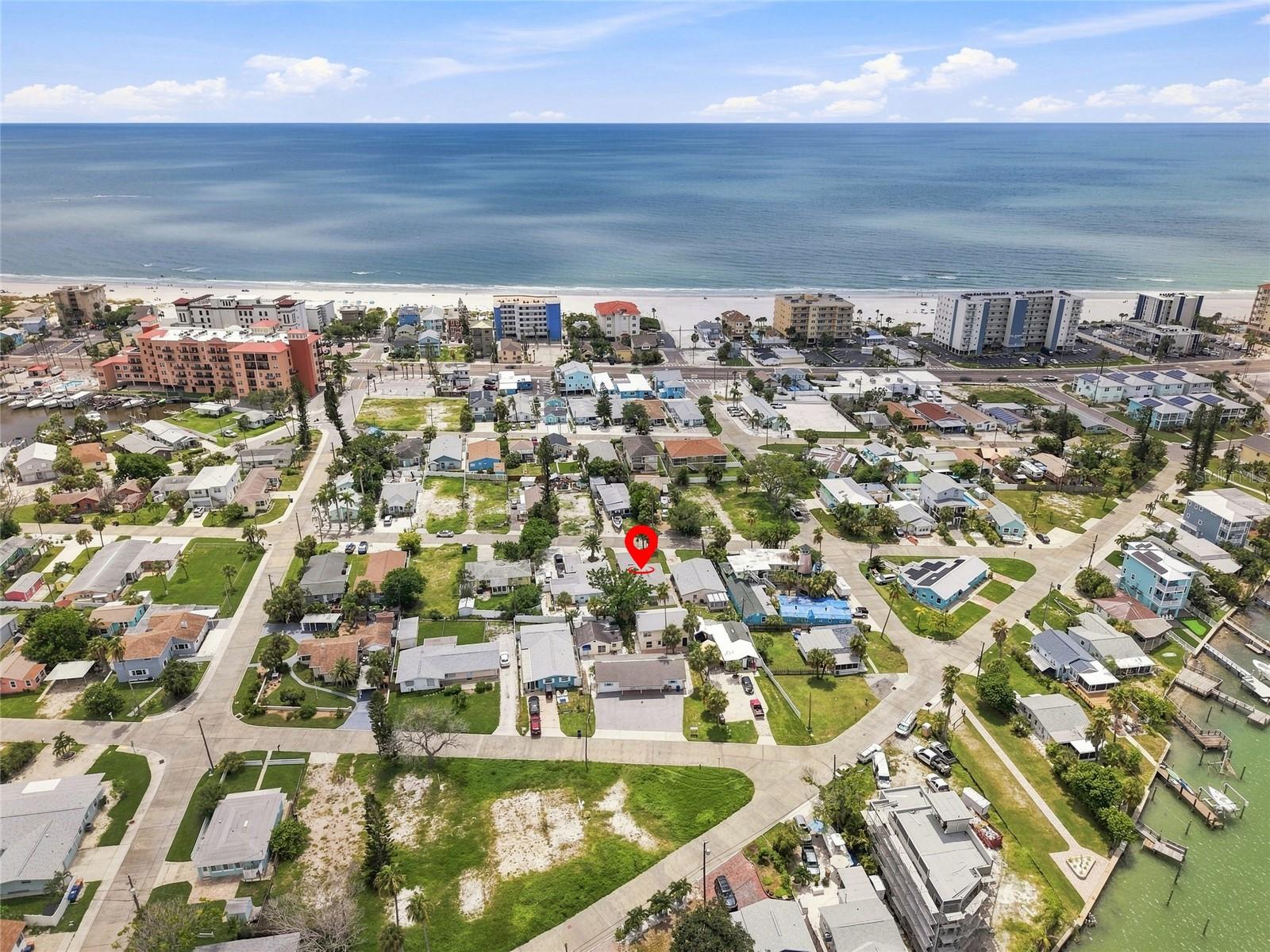 13313 2nd St E, Madeira Beach, FL 33708
