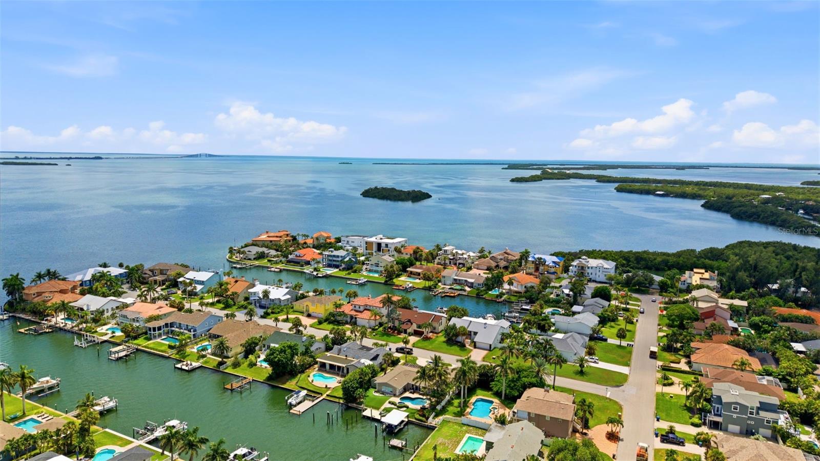 137 12th St E, Tierra Verde, FL 33715