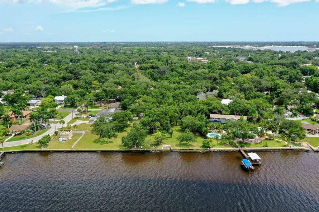 118 18th St E, Bradenton, FL 34208