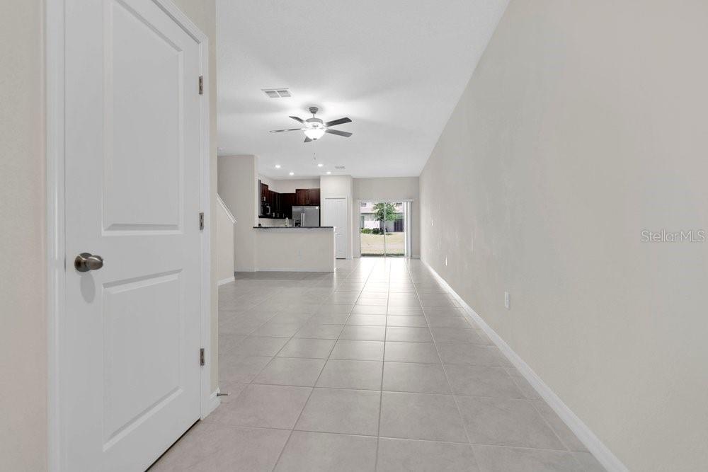 9640 Mulberry Marsh Ln, Sun City Center, FL 33573