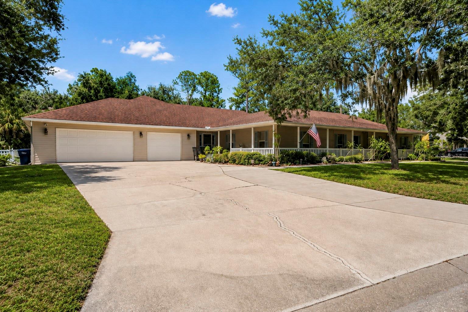608 Woodview Way, Bradenton, FL 34212