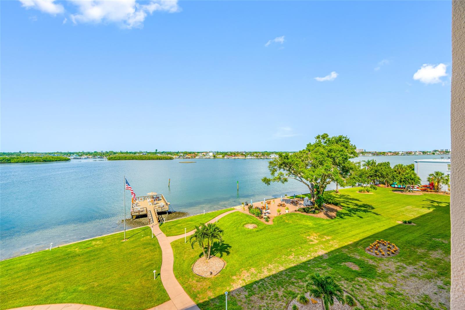 1847 Shore Dr S #509, St Petersburg, FL 33707