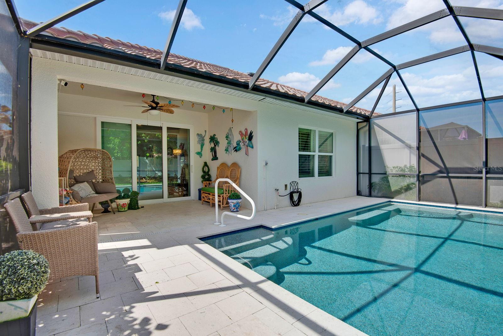 7010 Playa Bella Dr, Bradenton, FL 34209