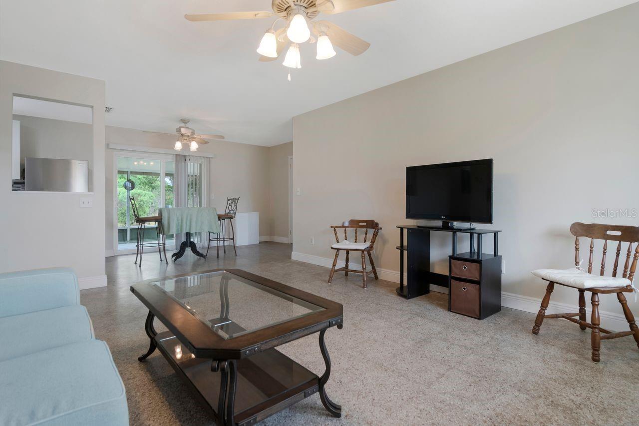 7713 W Powhatan Ave, Tampa, FL 33615