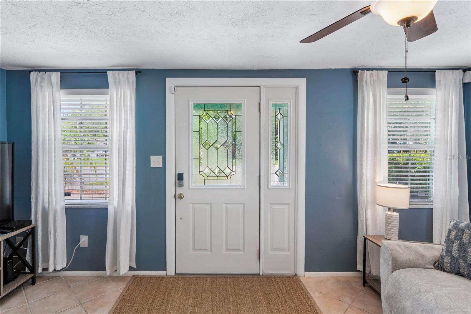 223 N Walton Ave, Tarpon Springs, FL 34689