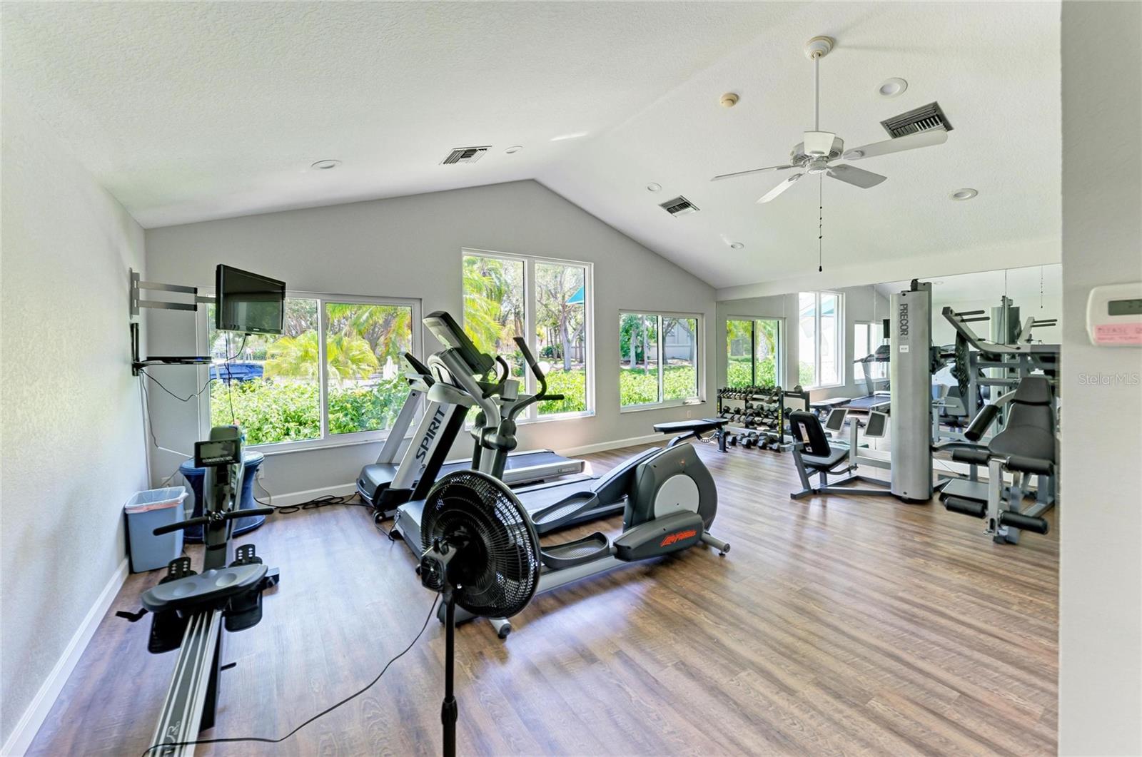 309 108th St W #309, Bradenton, FL 34209