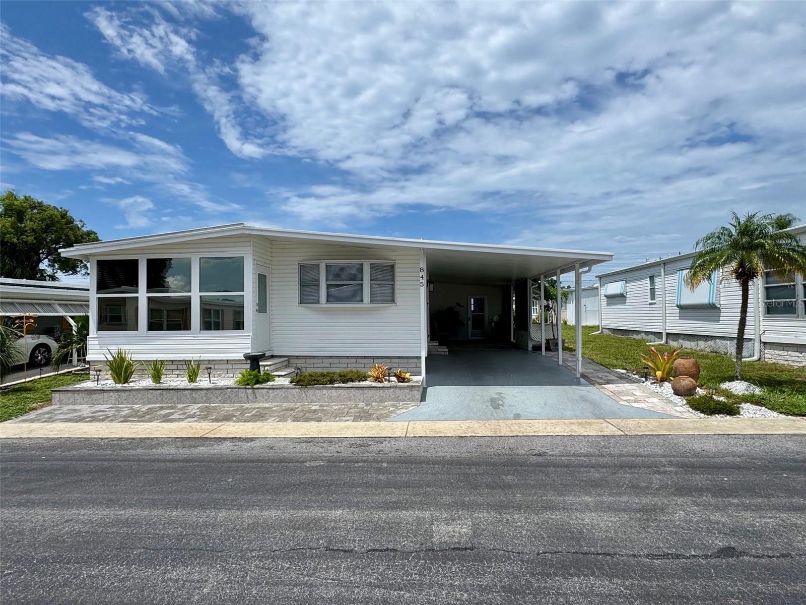 845 Cane Palm St, Largo, FL 33778