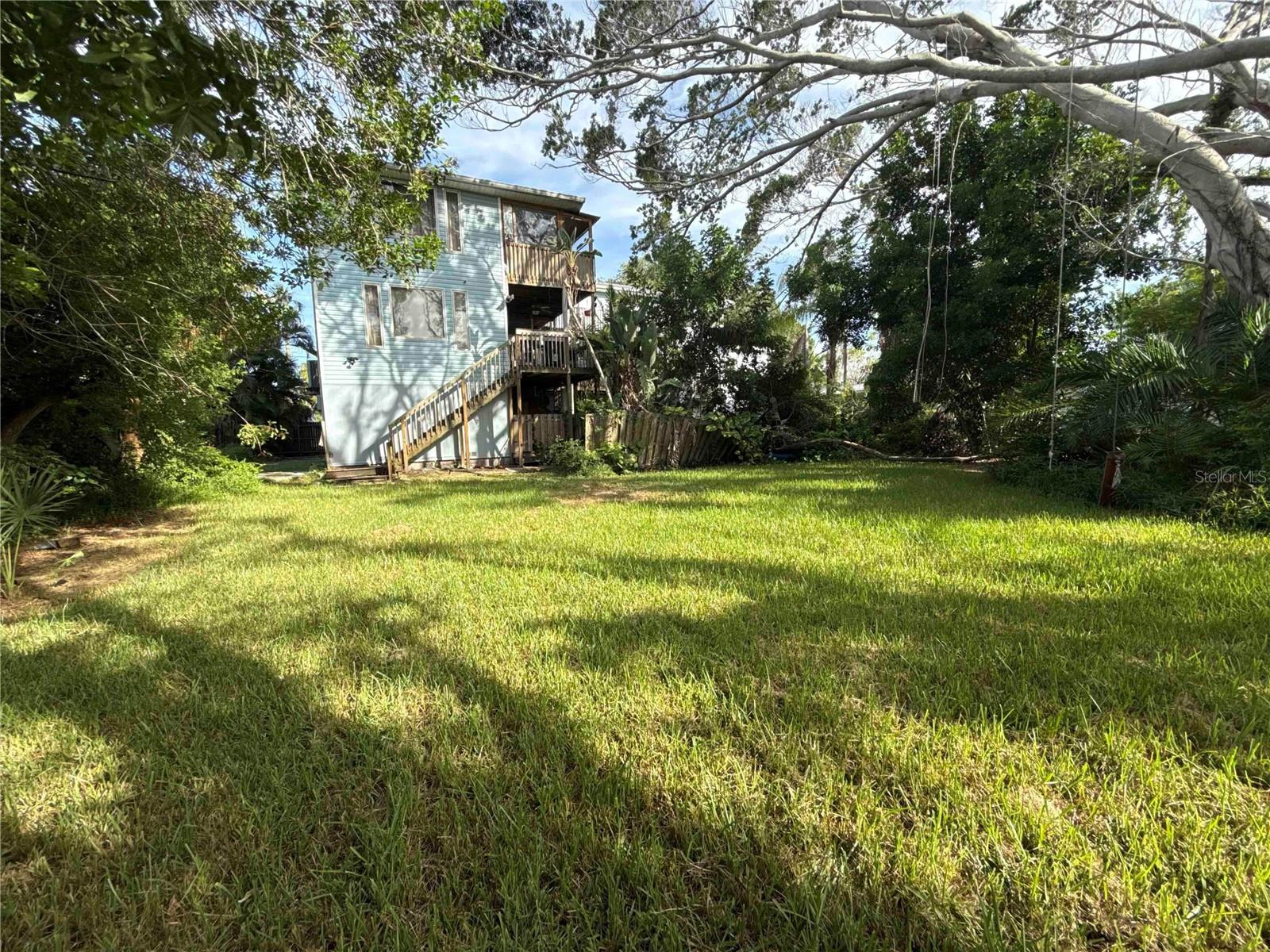7011 Hibiscus Ave S, South Pasadena, FL 33707