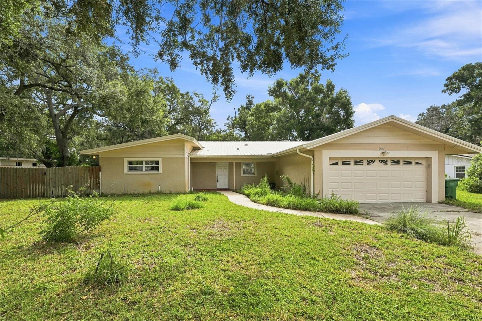 11515 N Ravine Rd, Tampa, FL 33612