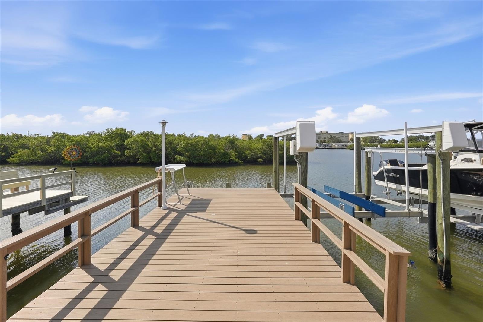 280 Boca Ciega Point Blvd S, St Petersburg, FL 33708