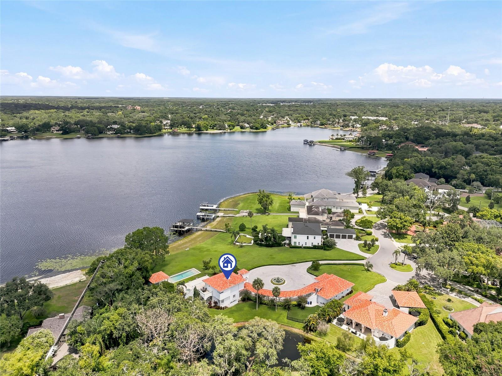 11104 Winthrop Way, Tampa, FL 33612