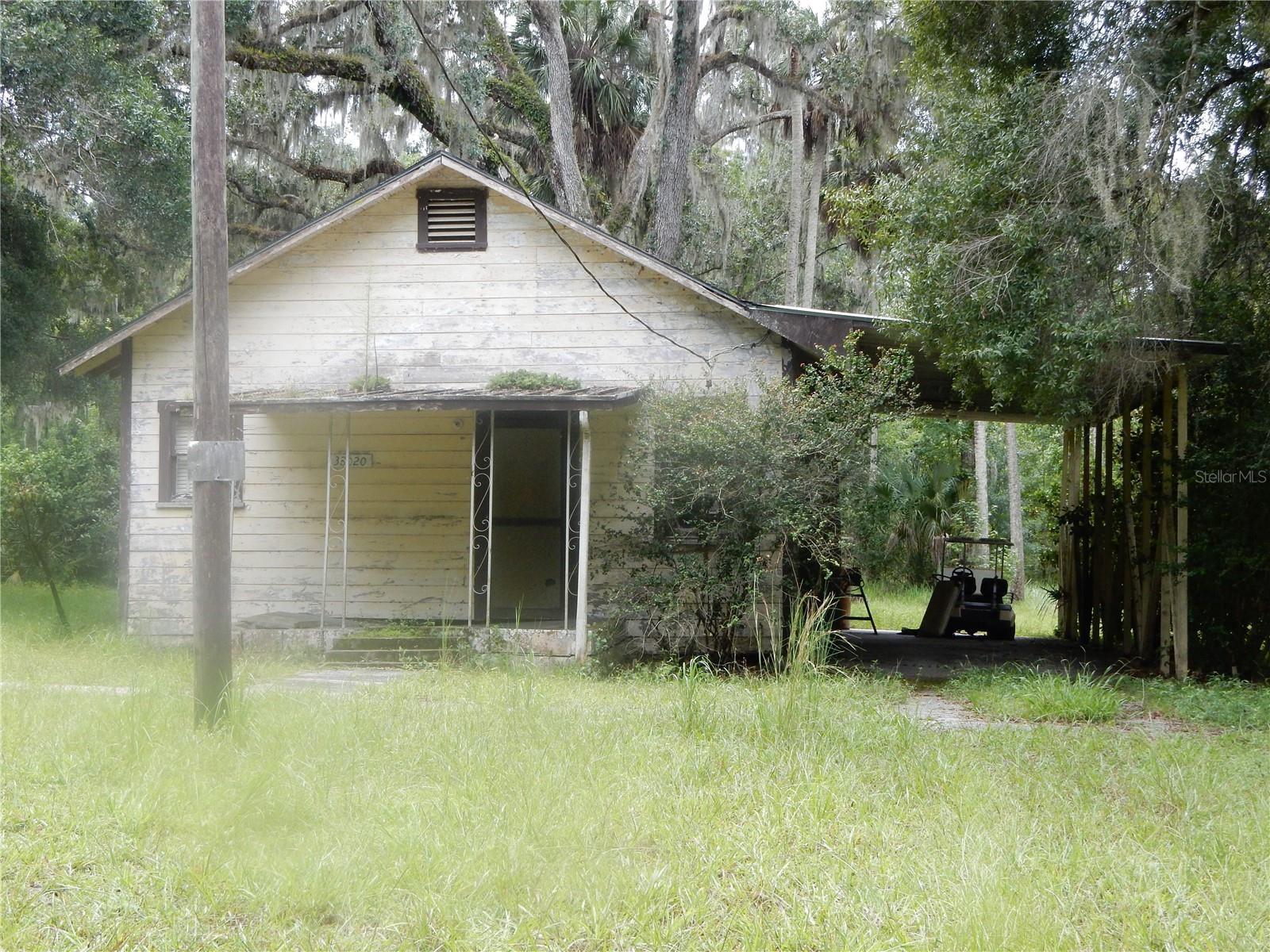38036 Central Ave, Zephyrhills, FL 33540